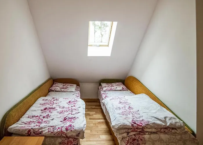 2 Bedroom Lovely In *