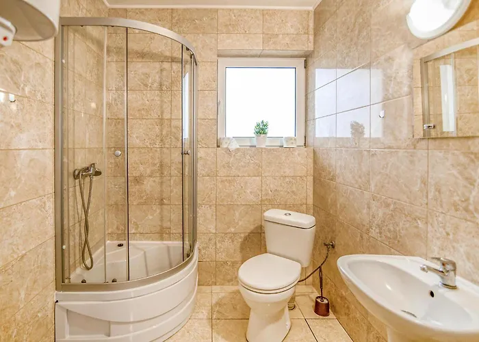 2 Bedroom Lovely In * Oslonka