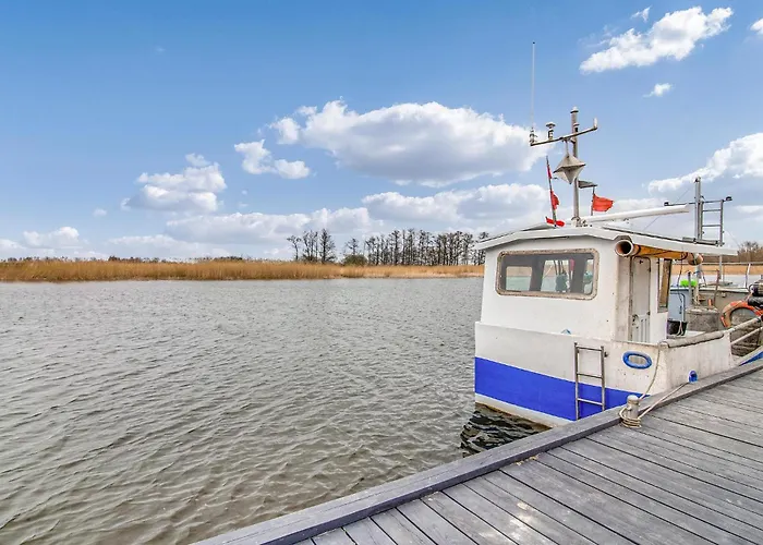 בית נופש 2 Bedroom Lovely In Oslonka